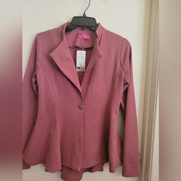 Jacket - Picture 1 of 4